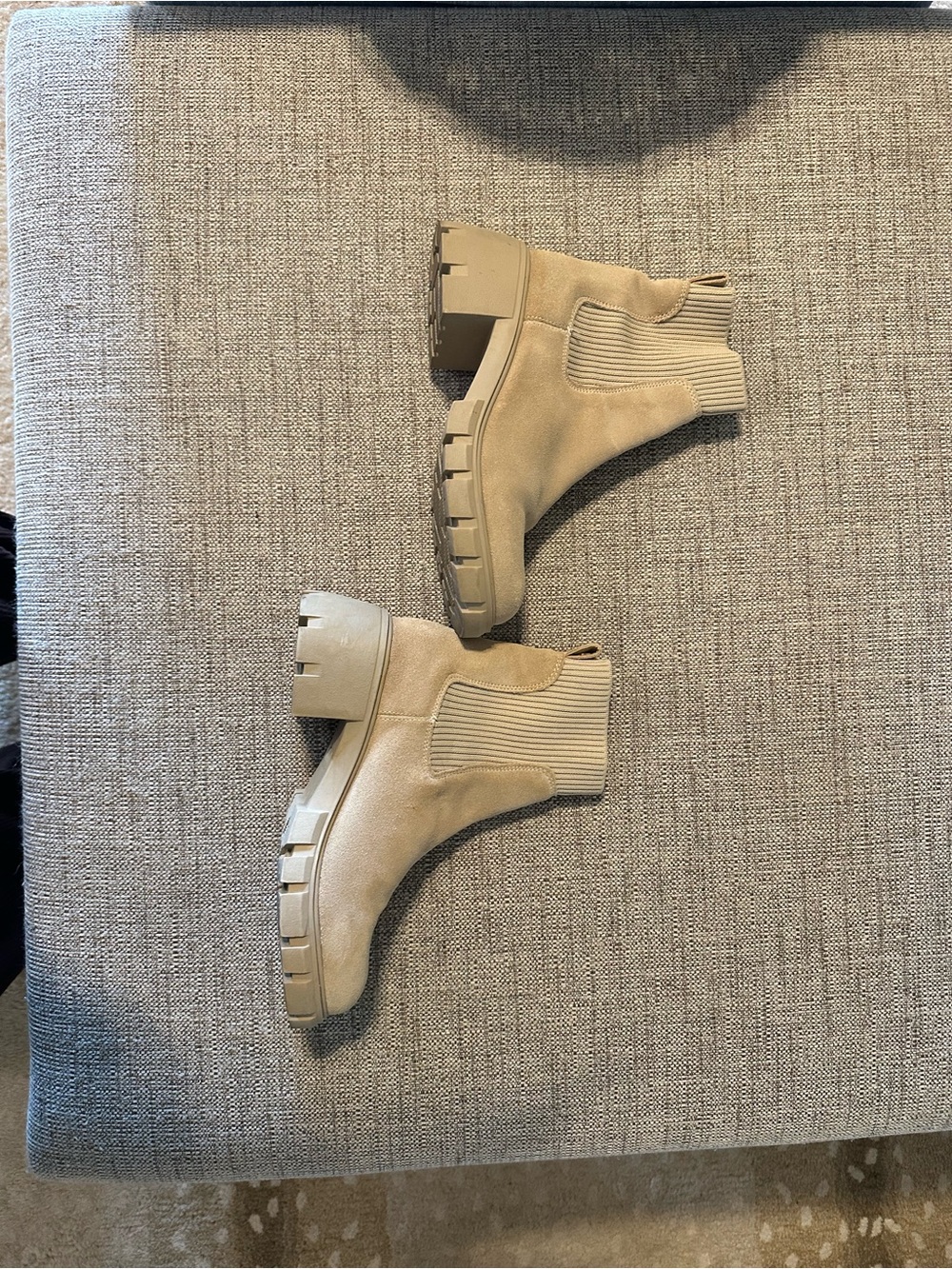Steve Madden Beige Suede Knit-Cuff Chunky Chelsea Boot - Picture 4 of 5